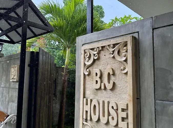 Imahbc Surfcamp 酒店 Selemadeg