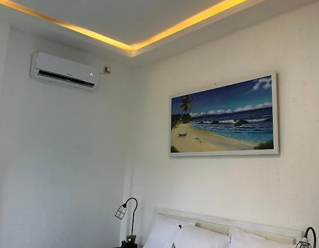 Imahbc Surfcamp 酒店 *